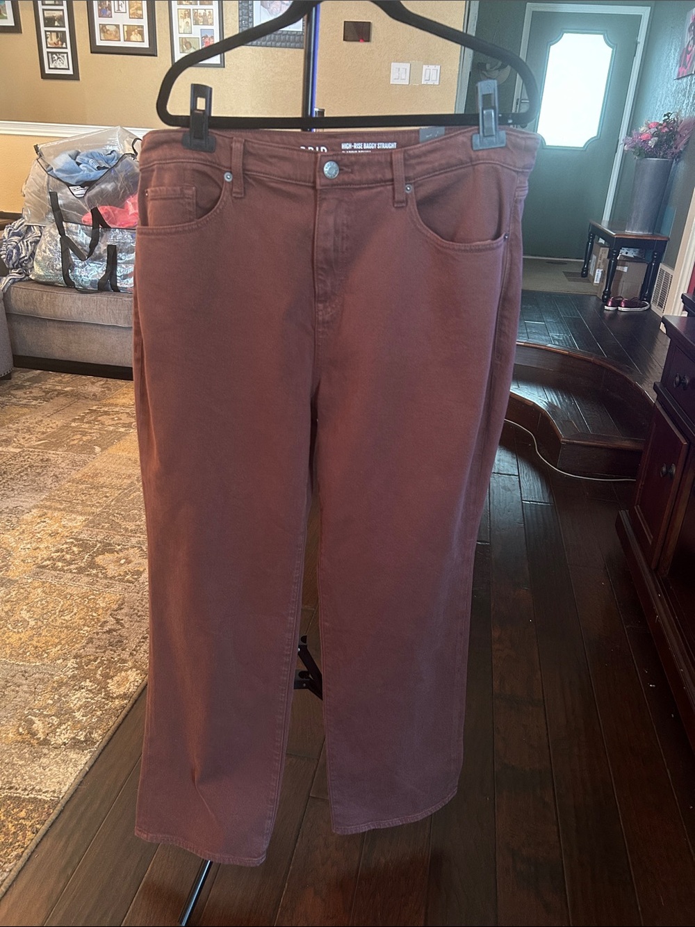 Straight-Leg Jeans